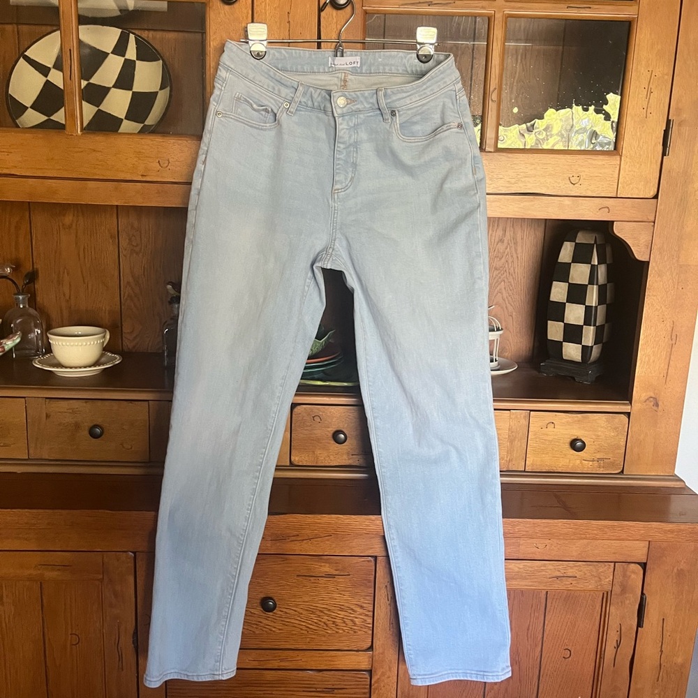 LOFT Women's Light Blue Girlfriend Jeans